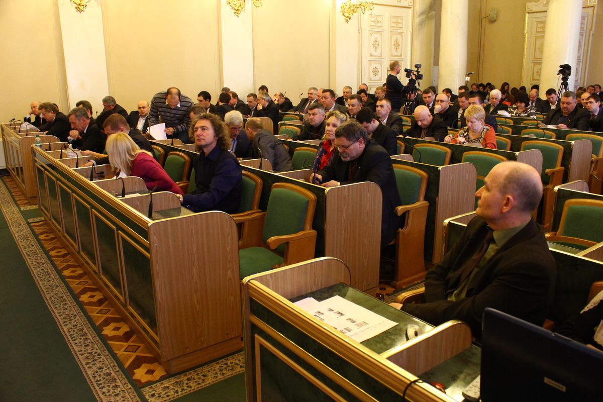 Депутати Львівщини не змогли призначити вибори в селищі