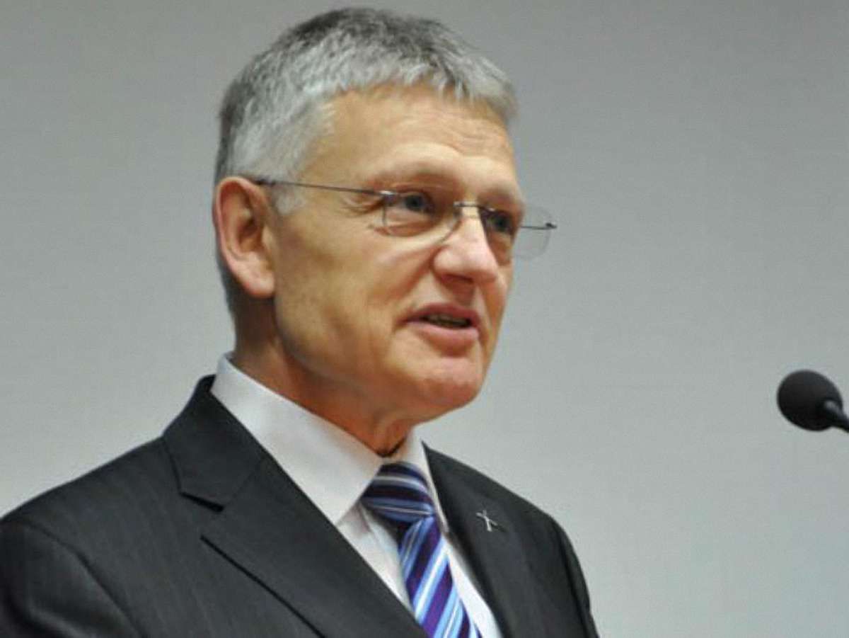 У Львові німецький професор розкаже про маніпуляції людським життям 