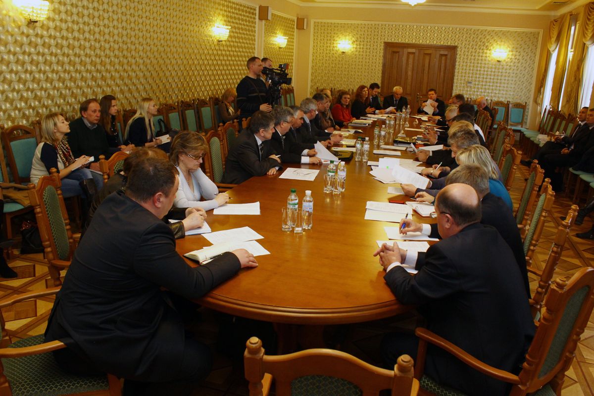 На Західній Україні вугільні склади ТЕС та шахт переповнені 