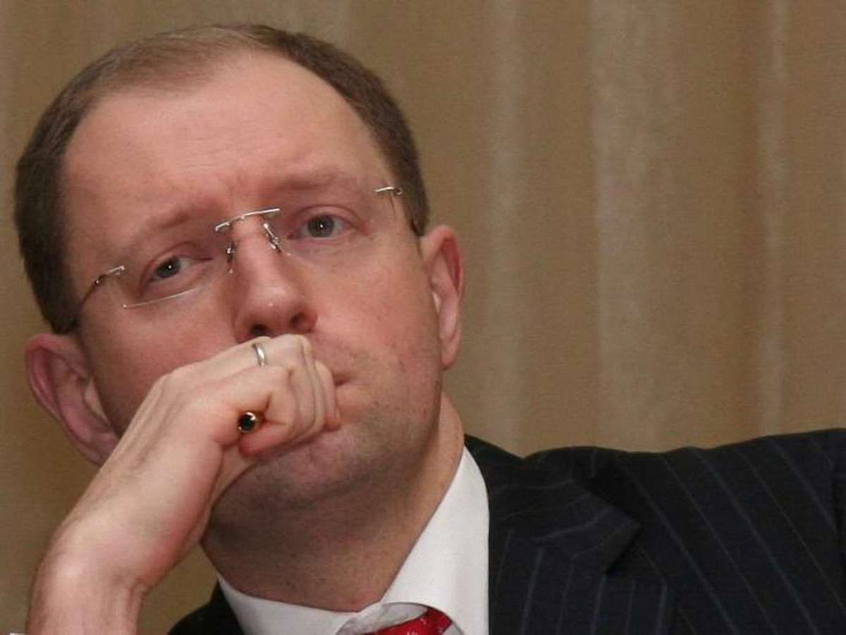 "Батьківщина": Невідомі розсилають спам від імені Яценюка