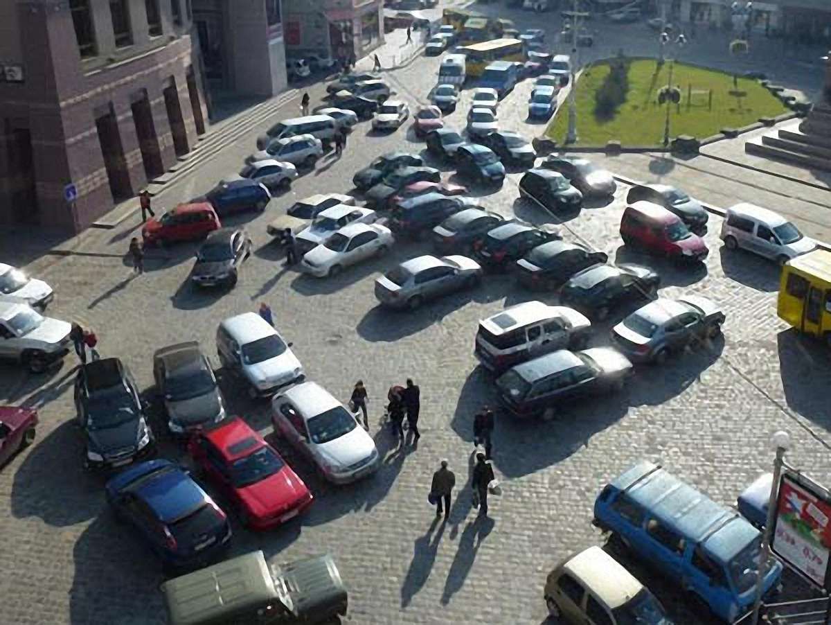 У Львові погодили Концепцію паркувальних і пішохідних зон