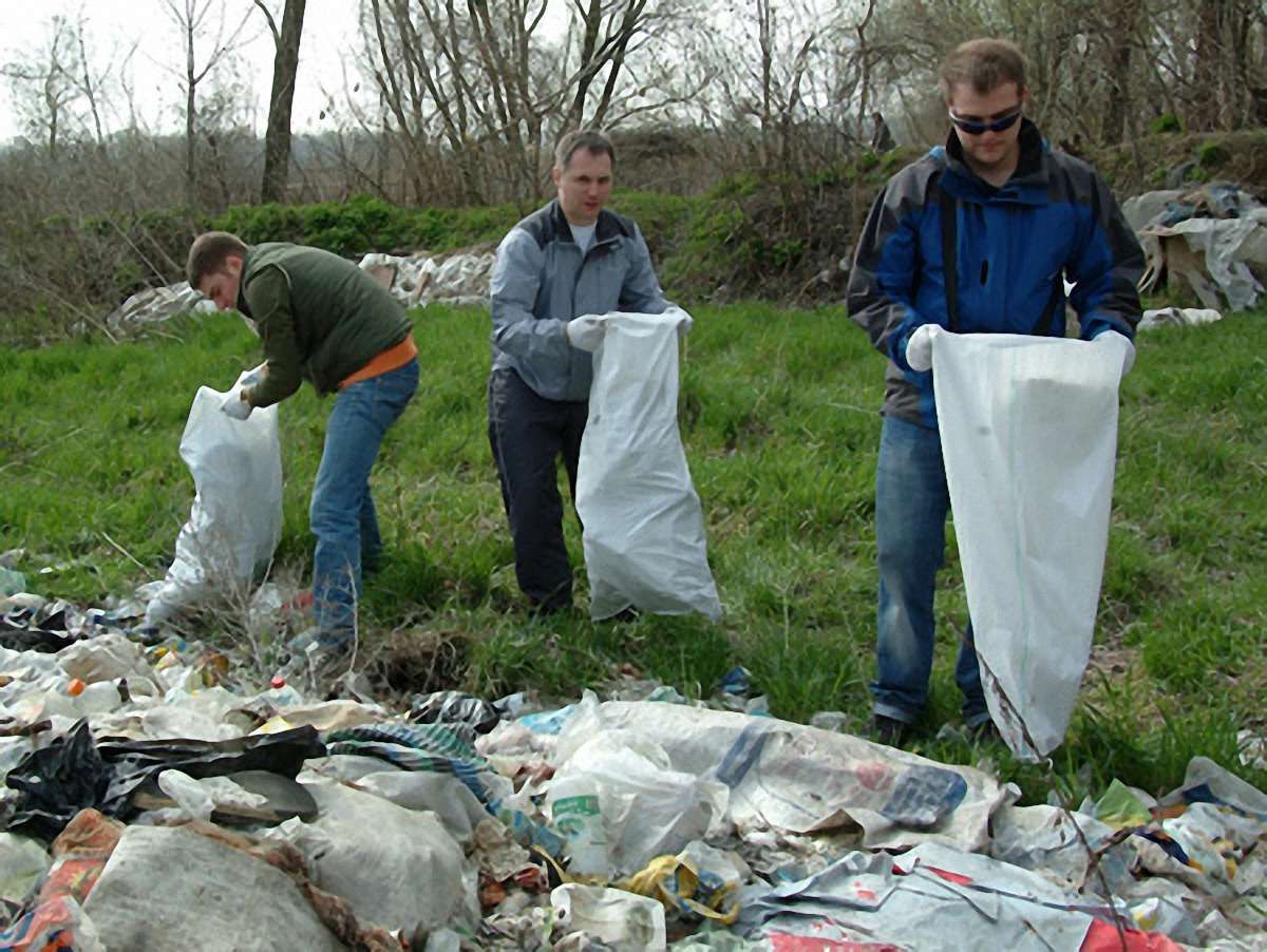 День рок-н-ролу в Україні зустріли великим «зеленим» суботником