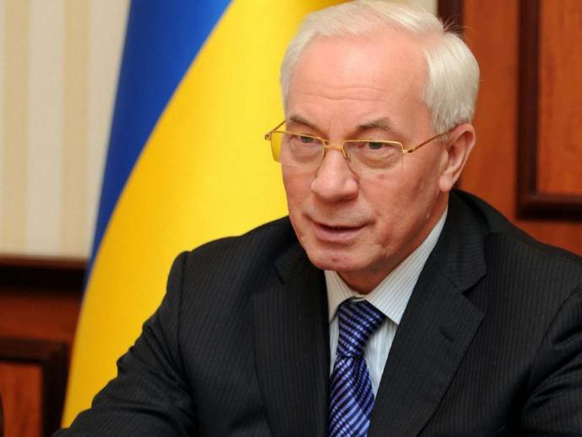 Азаров згадав про гроші для лікування хворих на СНІД і туберкульоз