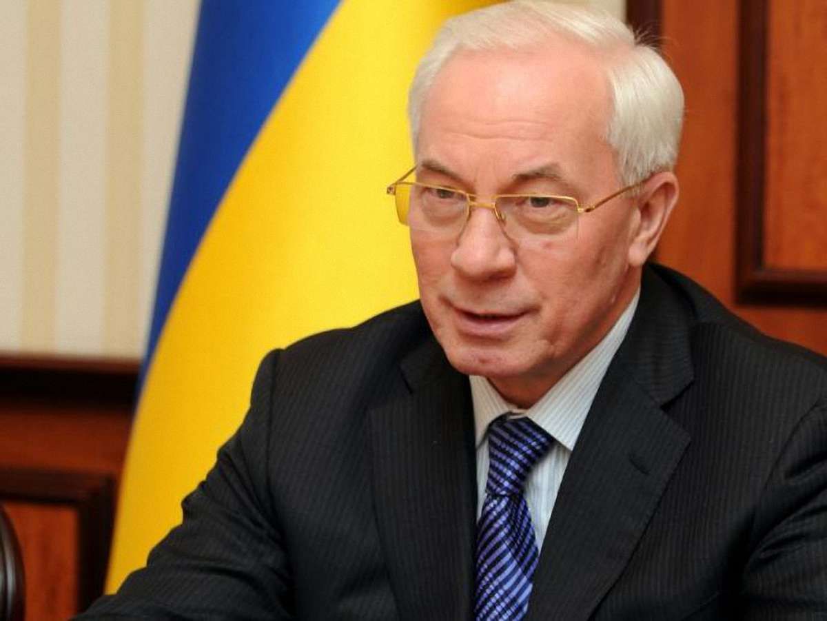 Опозиція хоче звільнити Азарова за допомогою КПУ
