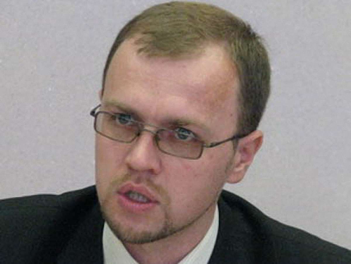 Найбільше українці довіряють найближчому оточенню, – експерт