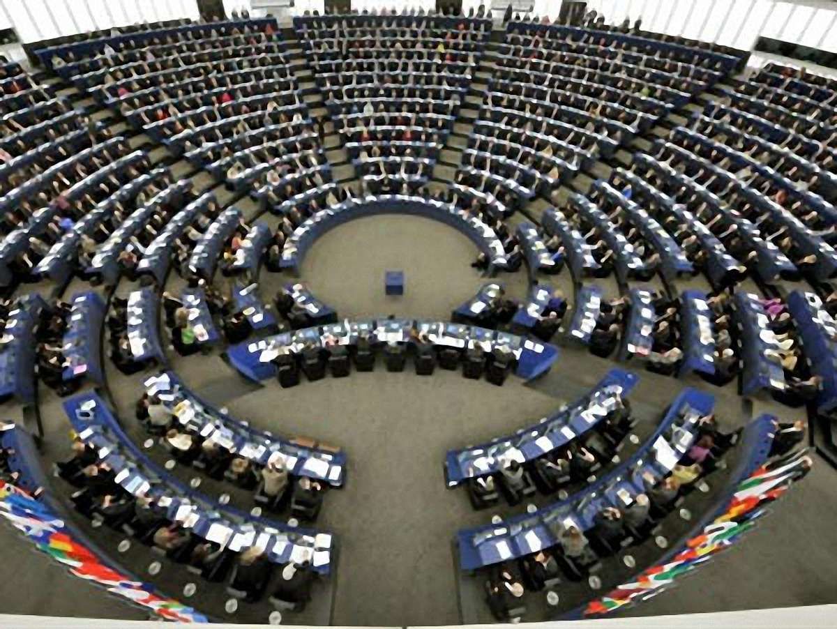 Європа ратифікувала угоду про спрощення візового режиму з Україною