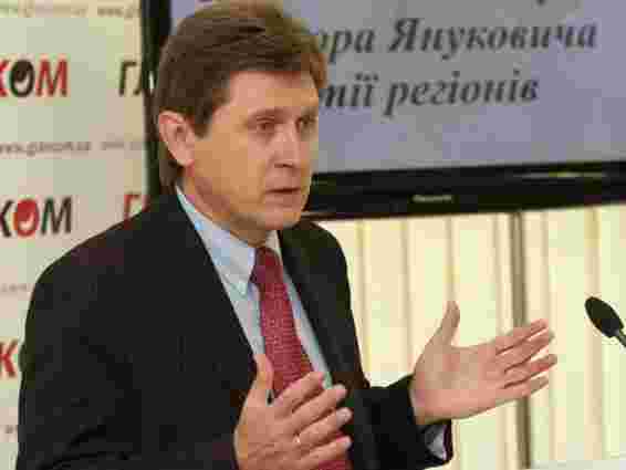 Відсутність Кличка на голосуванні за відставку Азарова зіпсує його імідж, - експерт