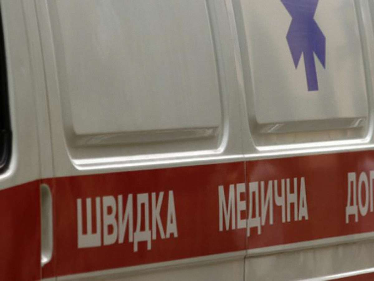 У Києві чоловік 25 хвилин помирав під стінами приватної клініки