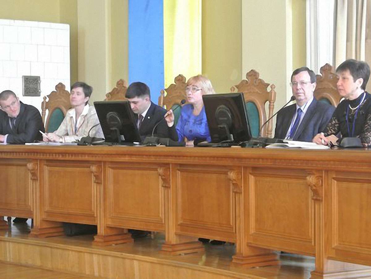 У Львові говорять про проблеми і перспективи фізичної культури