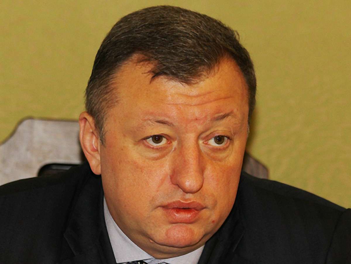 Шемчук просить звільнити відповідальних за погані дороги на Львівщині