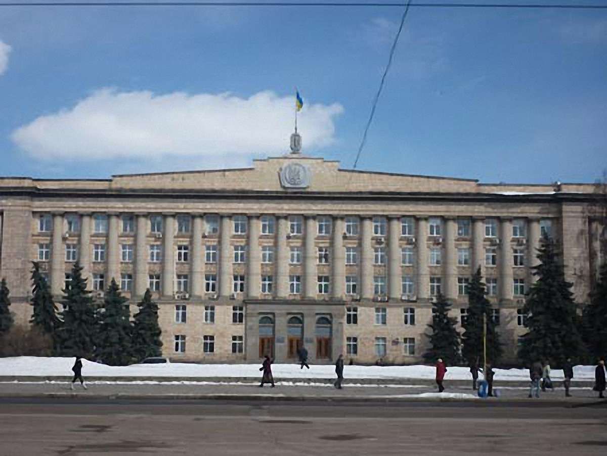 Черкаська облрада позбавила повноважень двох депутатів від ПР
