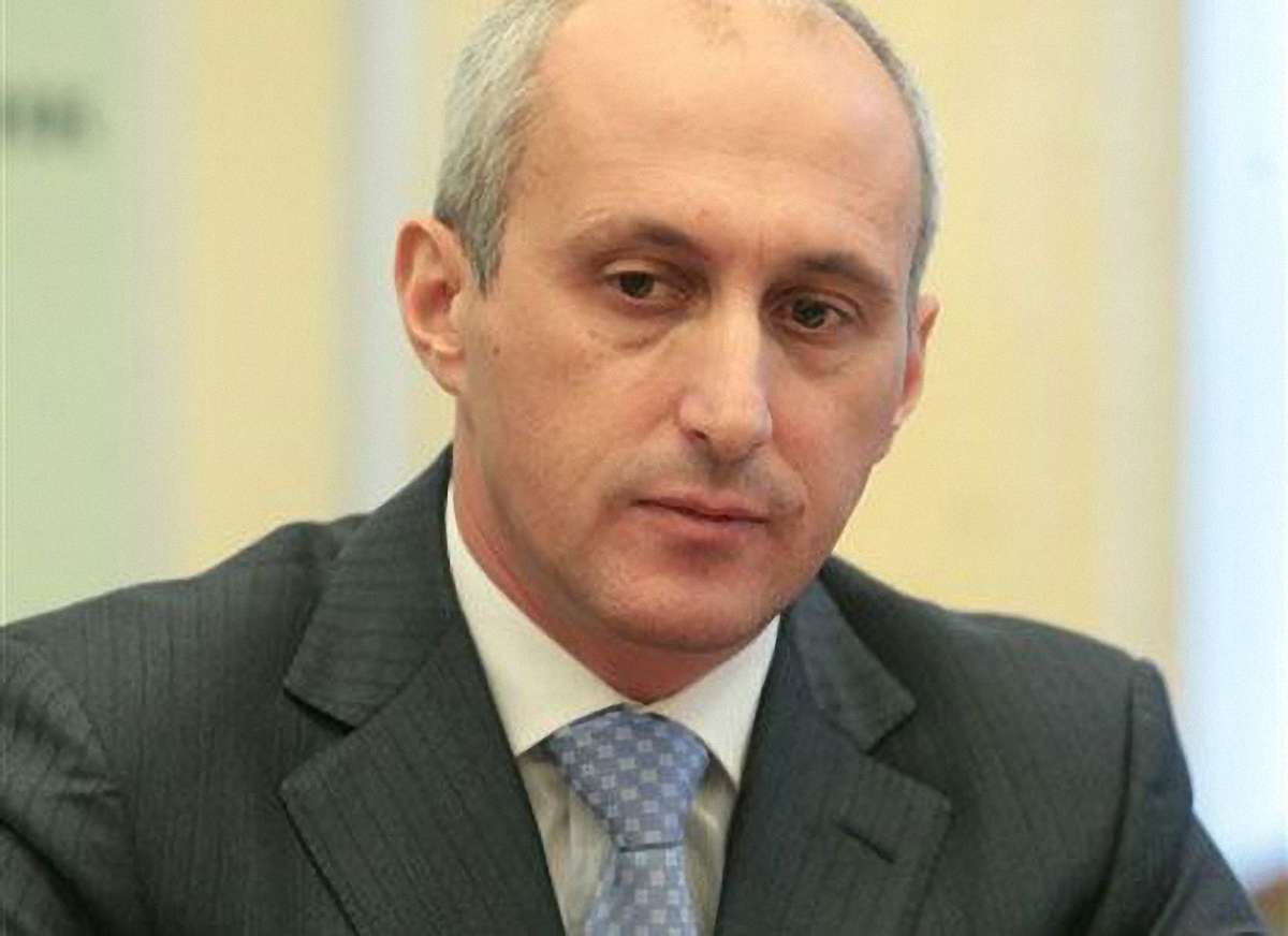 Соркін при семи мільйонах на рахунках взяв матеріальну допомогу