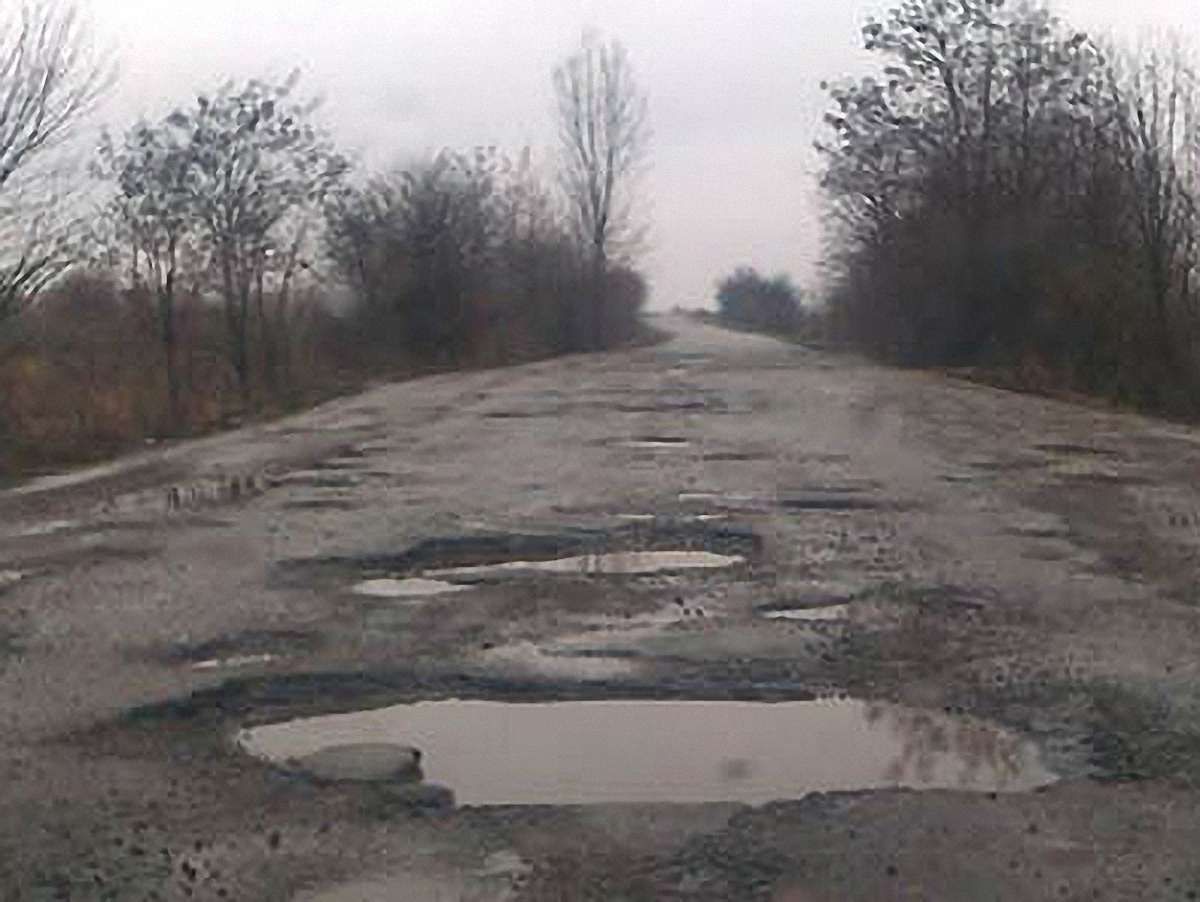 В Укравтодорі кажуть, що відремонтували 32 тис. км доріг
