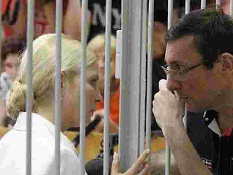 Тимошенко має бути звільнена, - Луценко