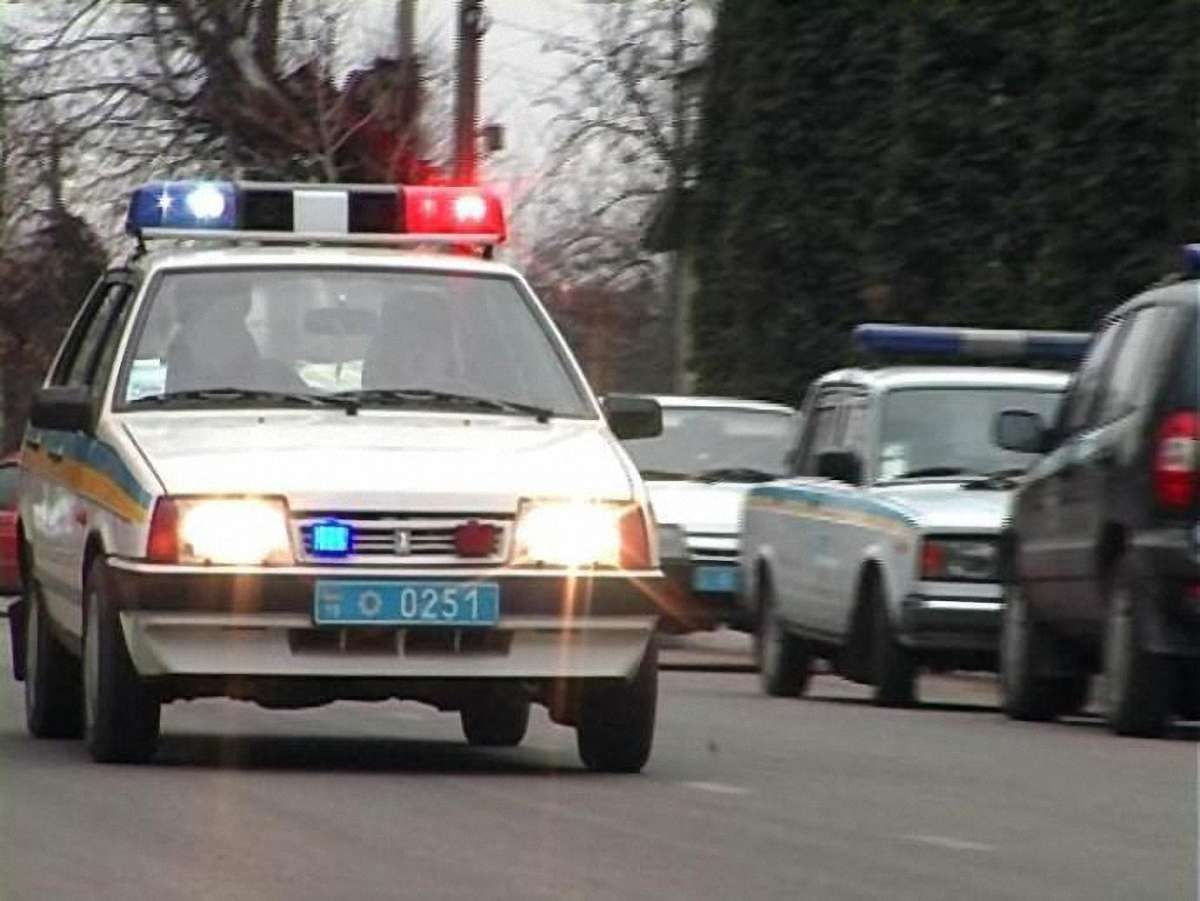 У Києві автокрадії з простреленими колесами втікали від ДАІ