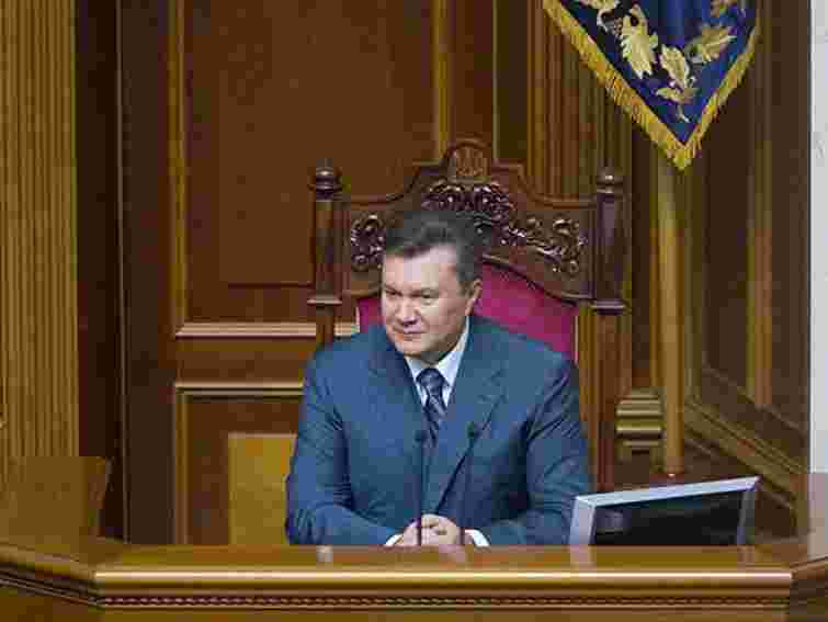 Янукович прийшов до парламенту на 5 хвилин