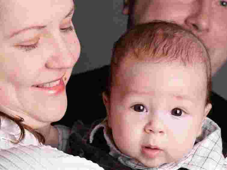 Майже 15 тис. грн виплатять львівським сім’ям, які усиновили дітей