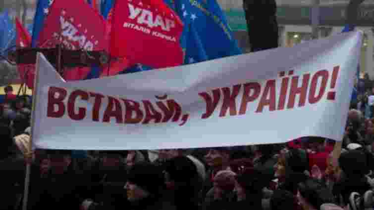 На Львівщині не дають автобусів, щоб їхати на мітинг до Києва, – депутат
