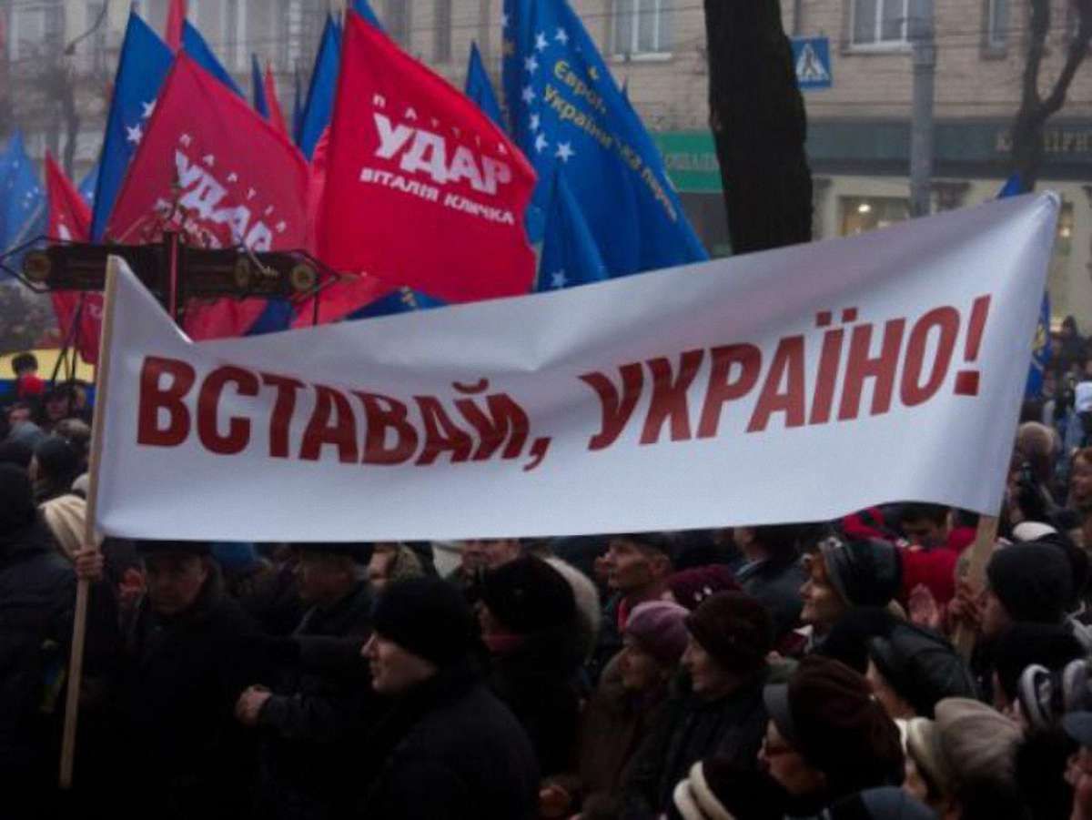 На Львівщині не дають автобусів, щоб їхати на мітинг до Києва, – депутат
