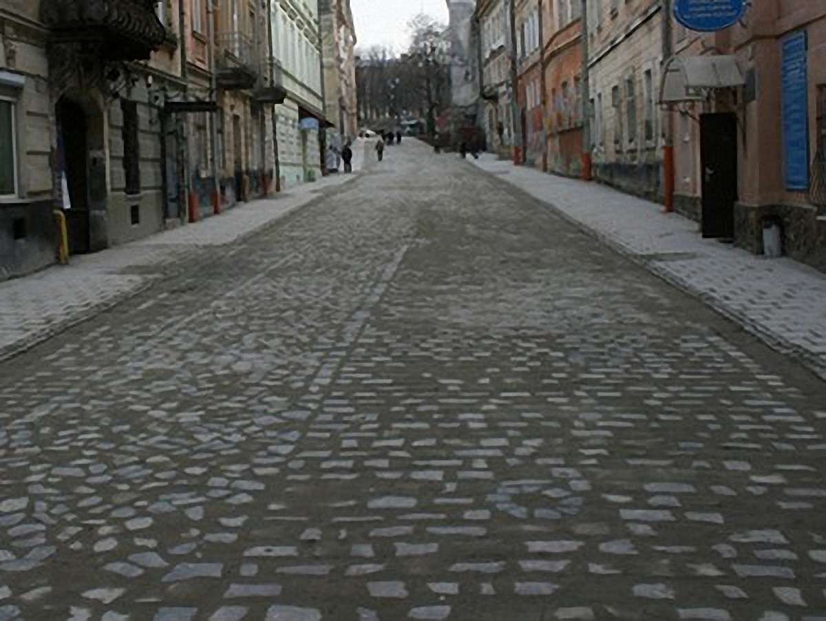 Мерія хоче в центрі Львова лавки, а Павлюк – торгові точки