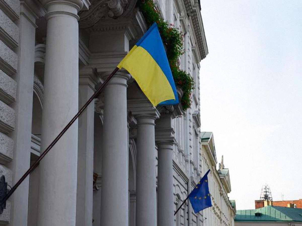 На Львівській обласній раді замайорів Прапор Європи