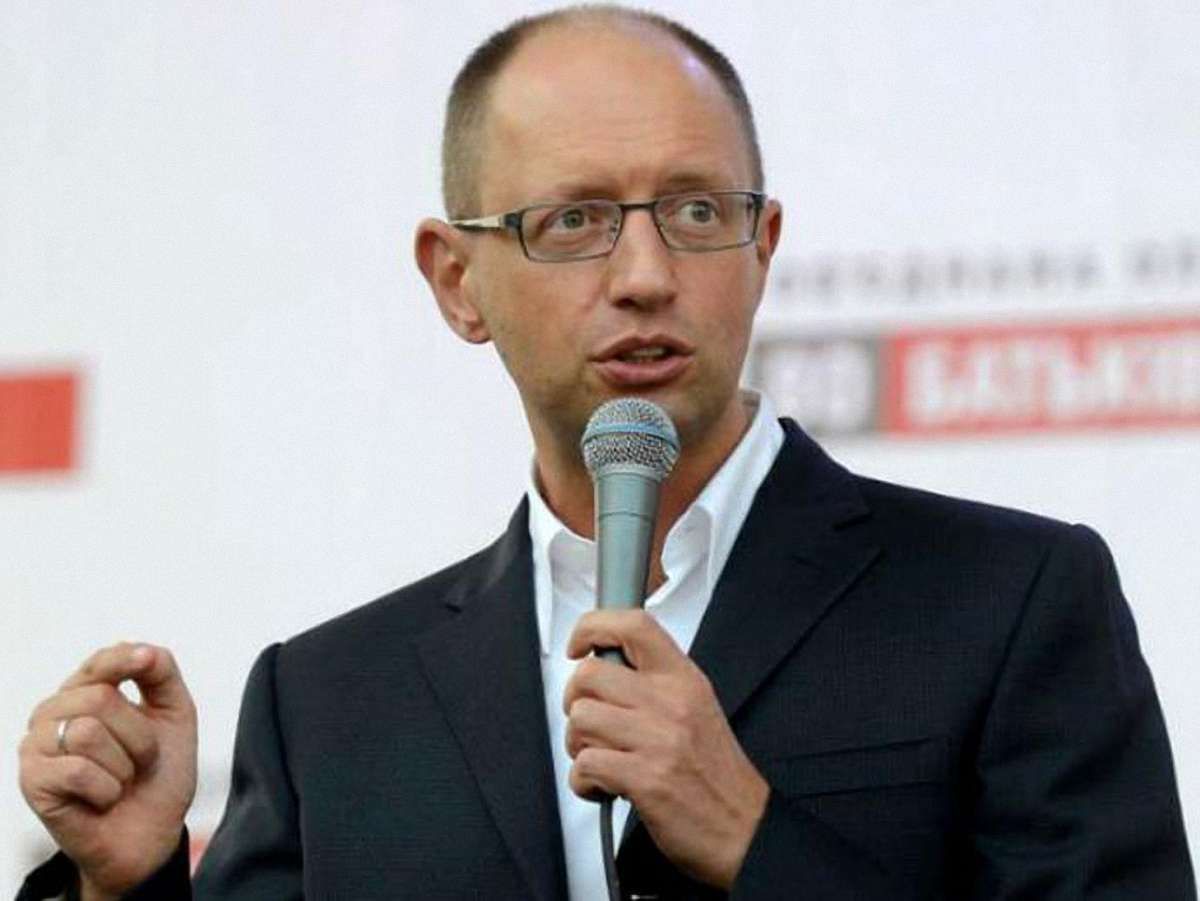 Зарано називати прізвище майбутнього кандидата в президенти, - Яценюк
