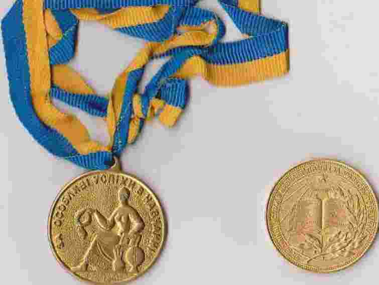 Цьогоріч у Львові понад 400 випускників закінчать школу з медаллю