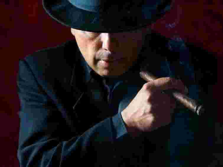 На думку українців, визначальну роль в житті країни має мафія