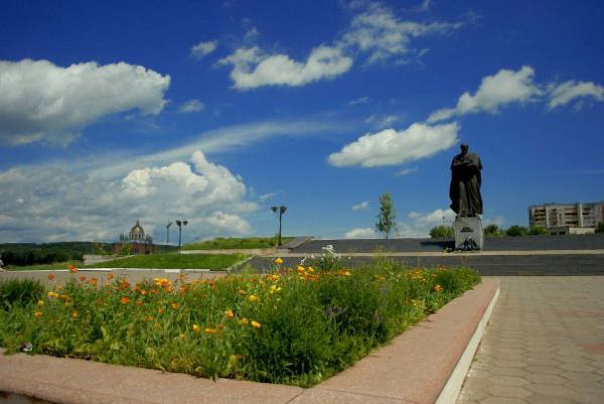 Новий Розділ святкує 60-річчя