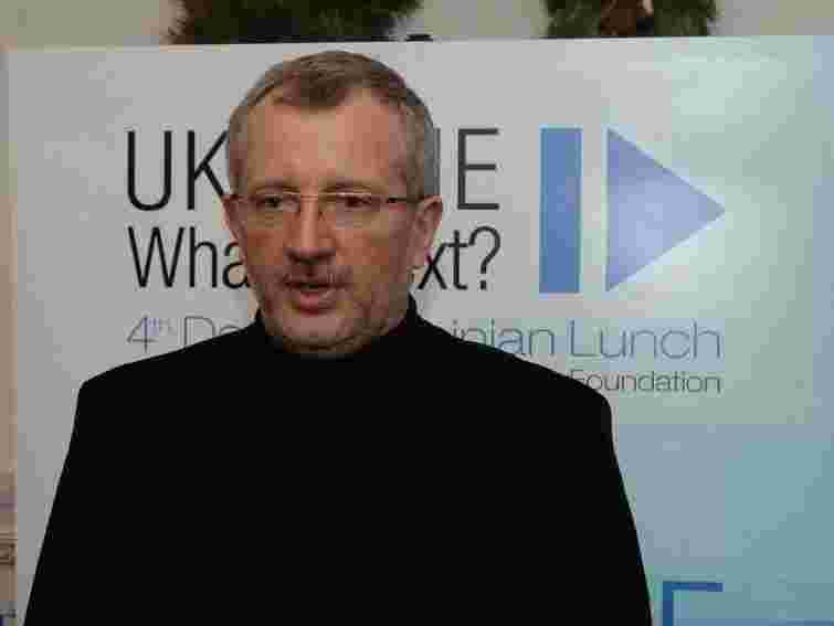 Депутат ЄП: Не уявляю, як Кличко і Яценюк тиснуть руку Тягнибоку