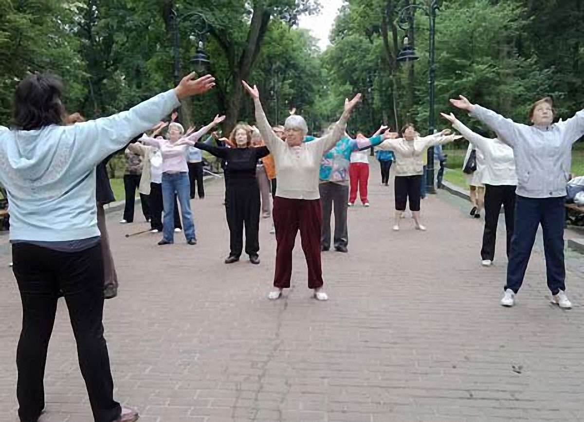 У Львові для пенсіонерів відкривають центри спілкування