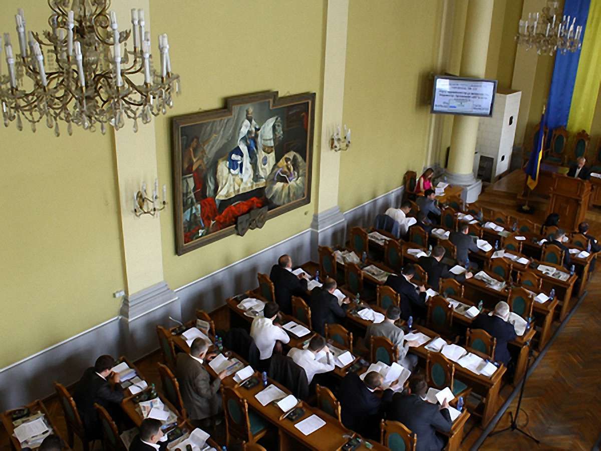 Депутати Львова просять не забирати в радіо протерміновану ліцензію