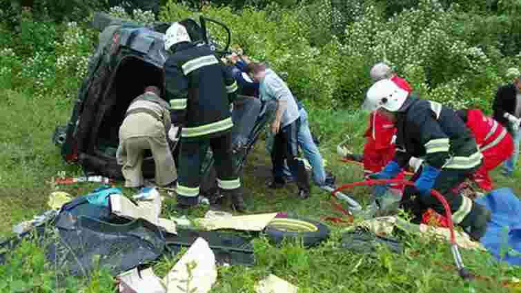На Тернопільщині в ДТП 3 людини загинули, 2 – у важкому стані. Фото