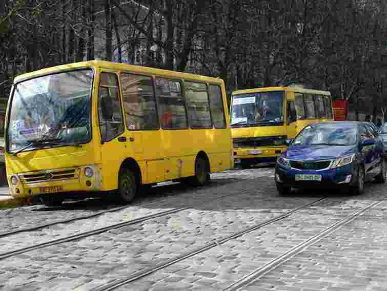 Перевізники не можуть штрафувати львів’ян-«зайців», – Велійка