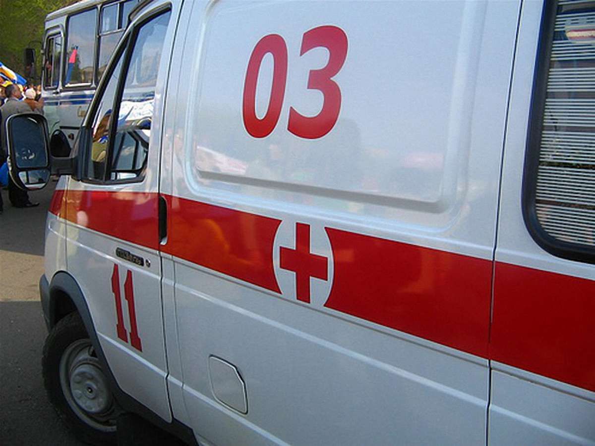 На Львівщині жінка на бусі збила пенсіонерку і втекла