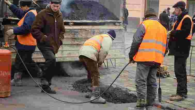 У Львові підрядник чекає коштів за ремонт двох вулиць