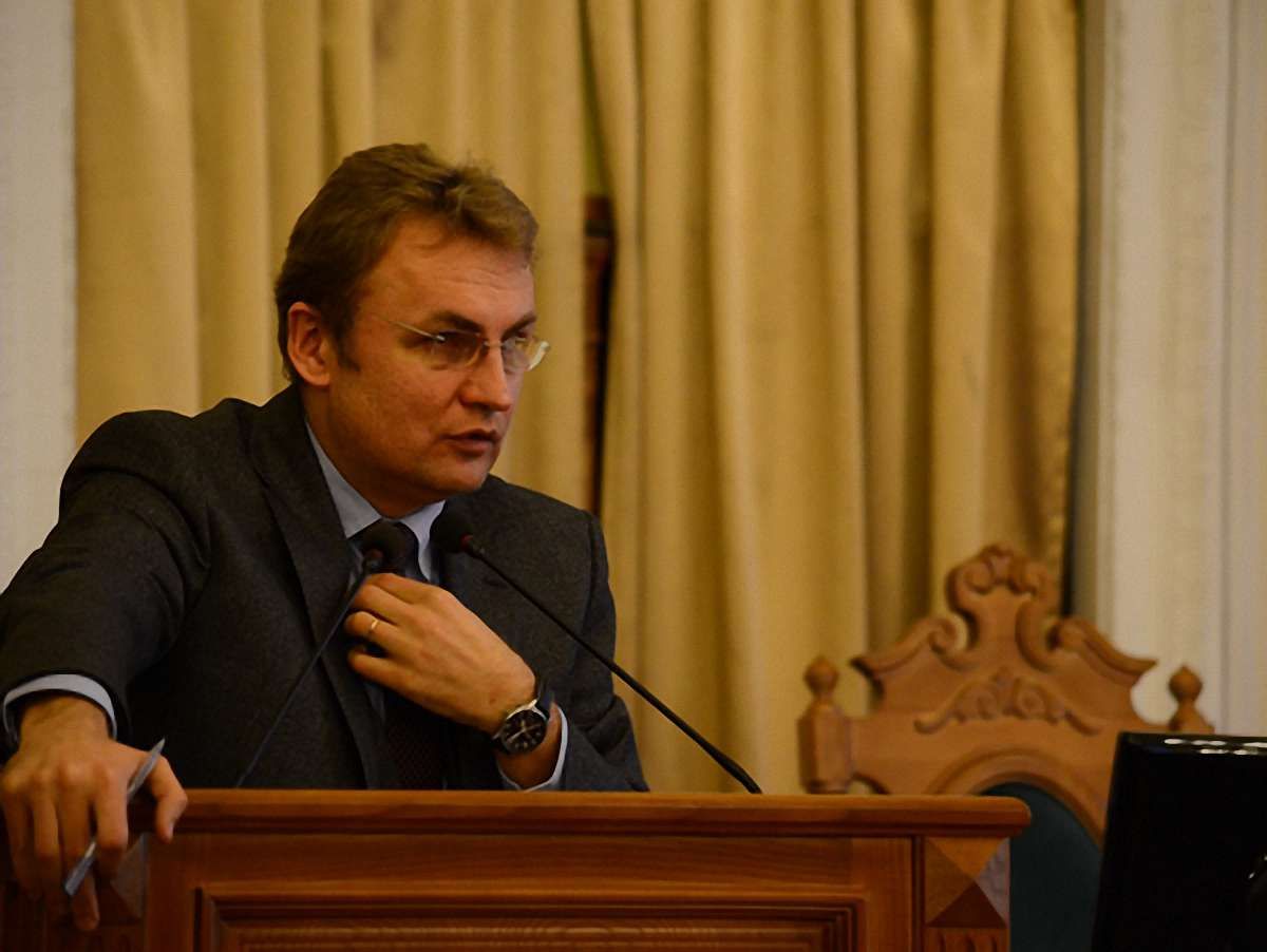Мер Львова має три вимоги до перевізників