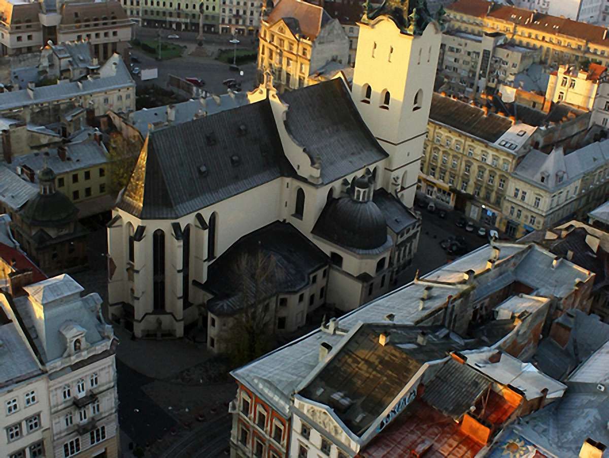 До серпня історичний центр Львова перетворять на пішохідну зону