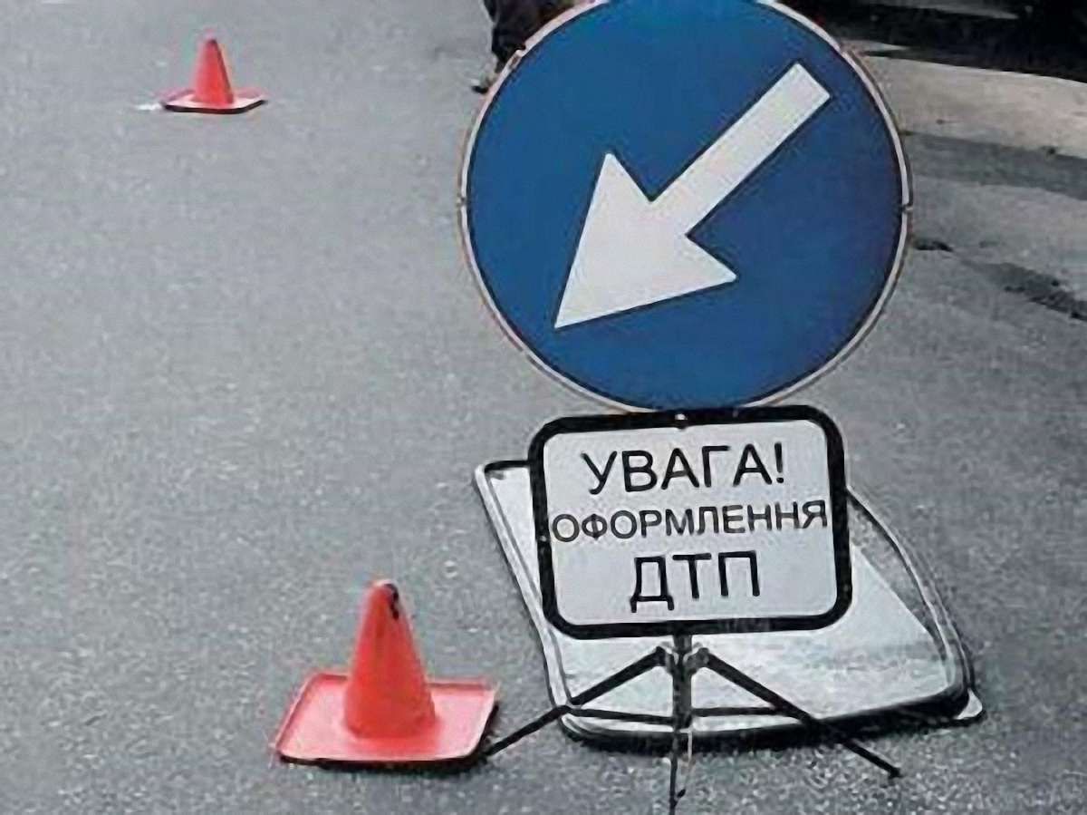 Вранці під Львовом перекинулась «Тойота»: загинули двоє людей