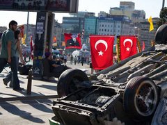 Стамбул: революційний та туристичний