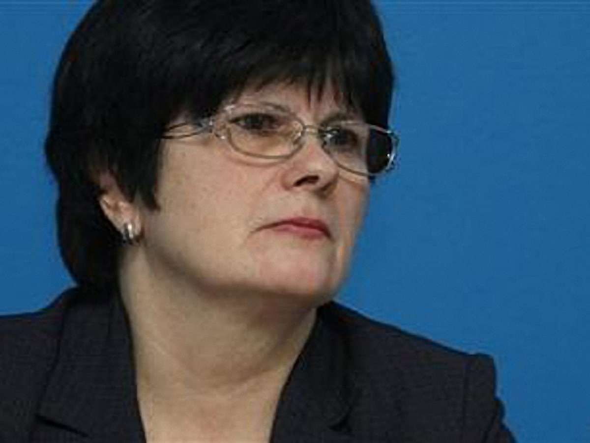Дружина екс-міністра отримала статус біженця в Данії