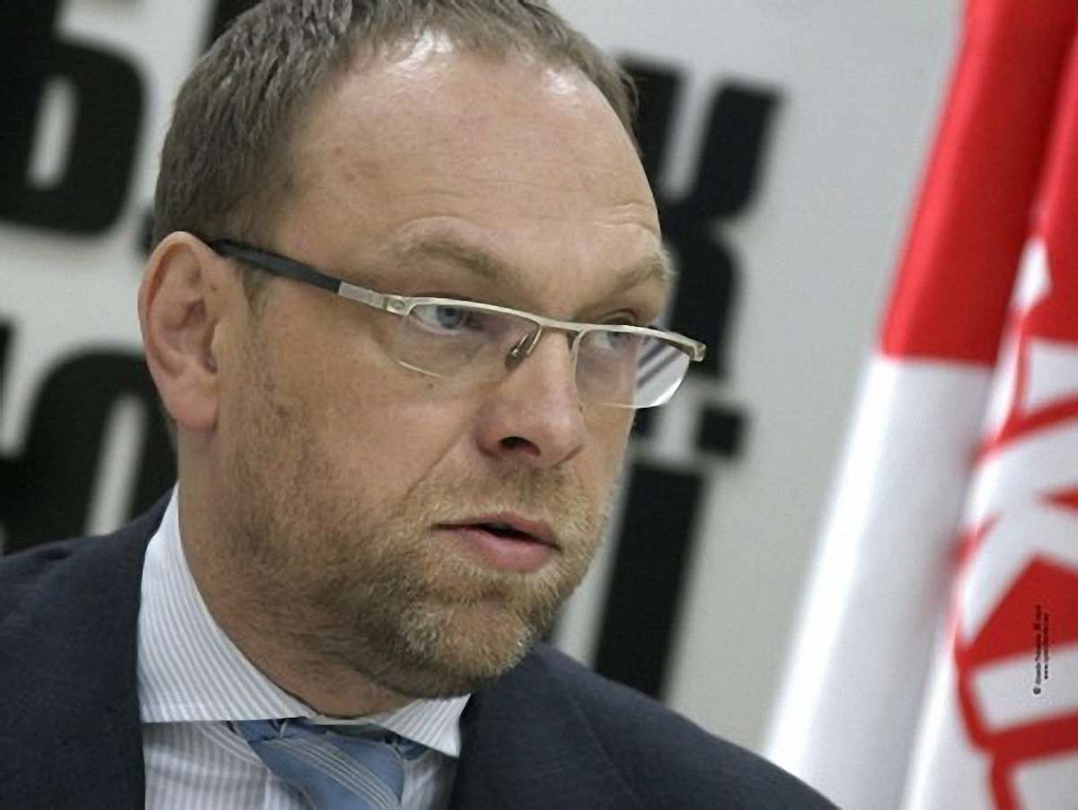 Власенко фігурує у справі про шахрайське привласнення майна