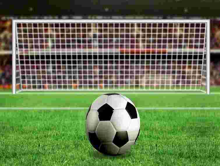 До Львова пограти у футбол приїхало понад 500 фанів