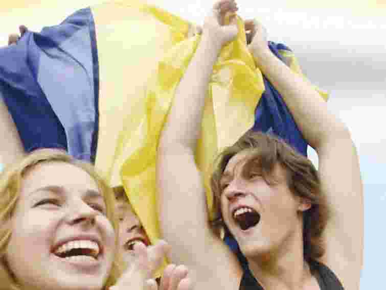 На Львівщині серед молоді на 100 жінок припадає 104 чоловіки