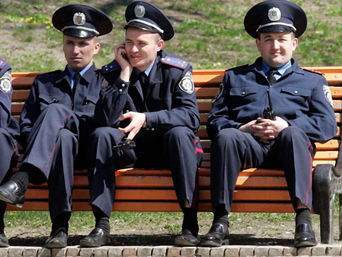 Порядок на Трійцю охоронятимуть 14,5 тис. міліціонерів