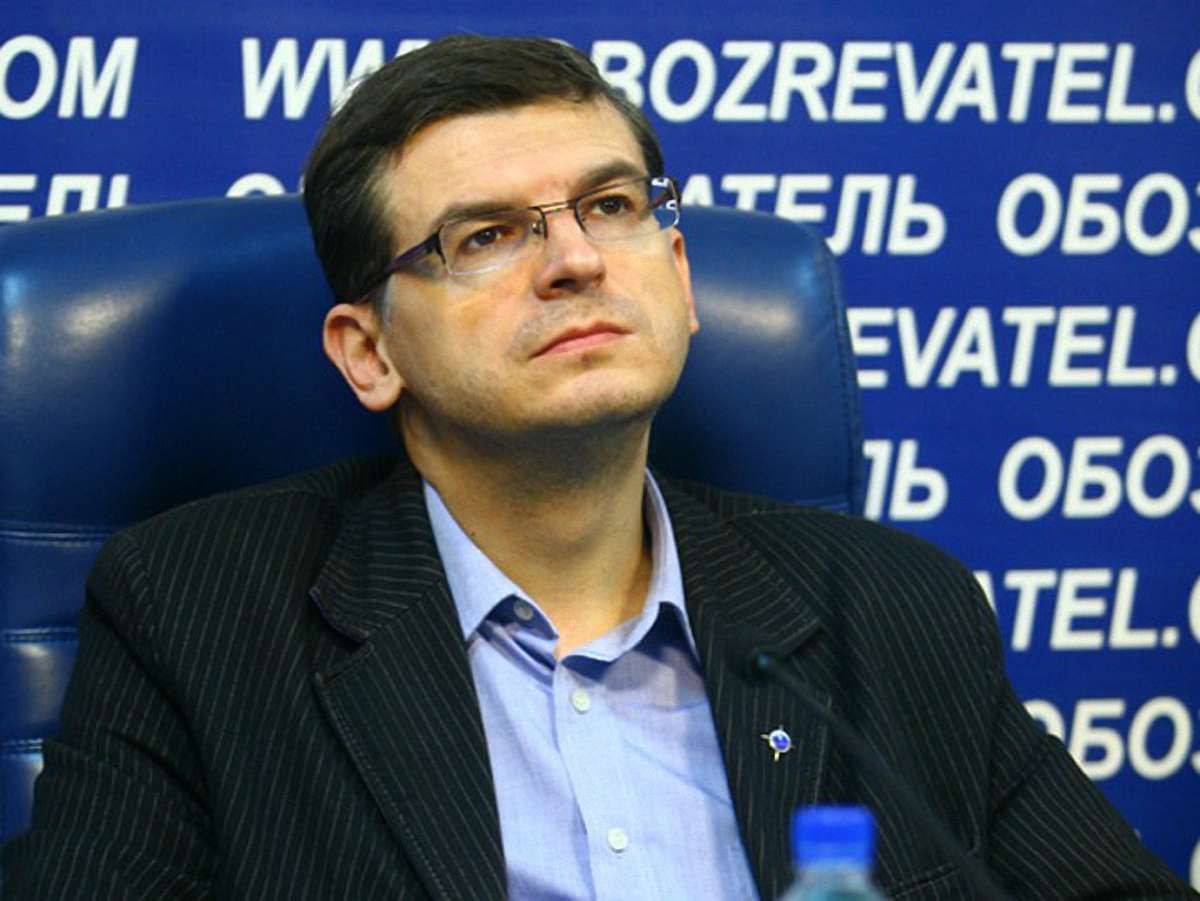 Польща намагається стимулювати українську владу до дій, – політолог