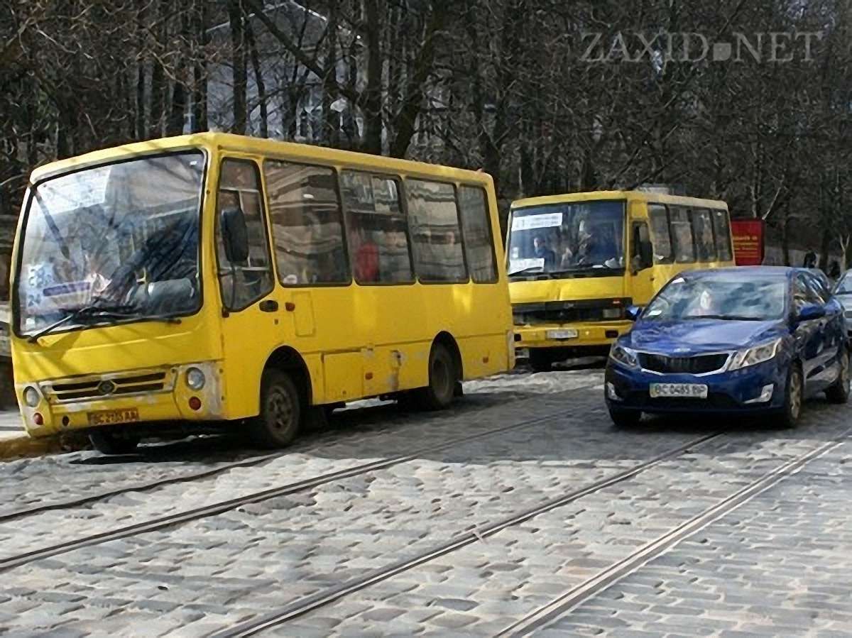 Львів’яни просять продовжити маршрут автобуса №18