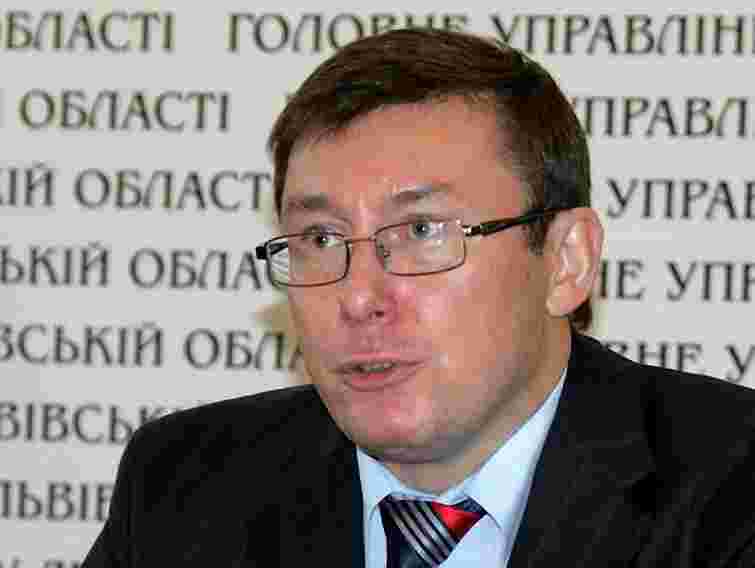 Суд відмовив Луценку у відновленні розслідування проти Кузьміна
