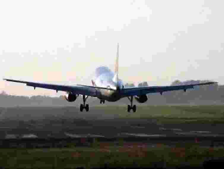 Туроператор пояснив, чому 220 туристів не могли вилетіти зі Львова