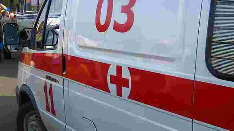 На Львівщині легковик врізався в екскурсійний автобус: загинув водій